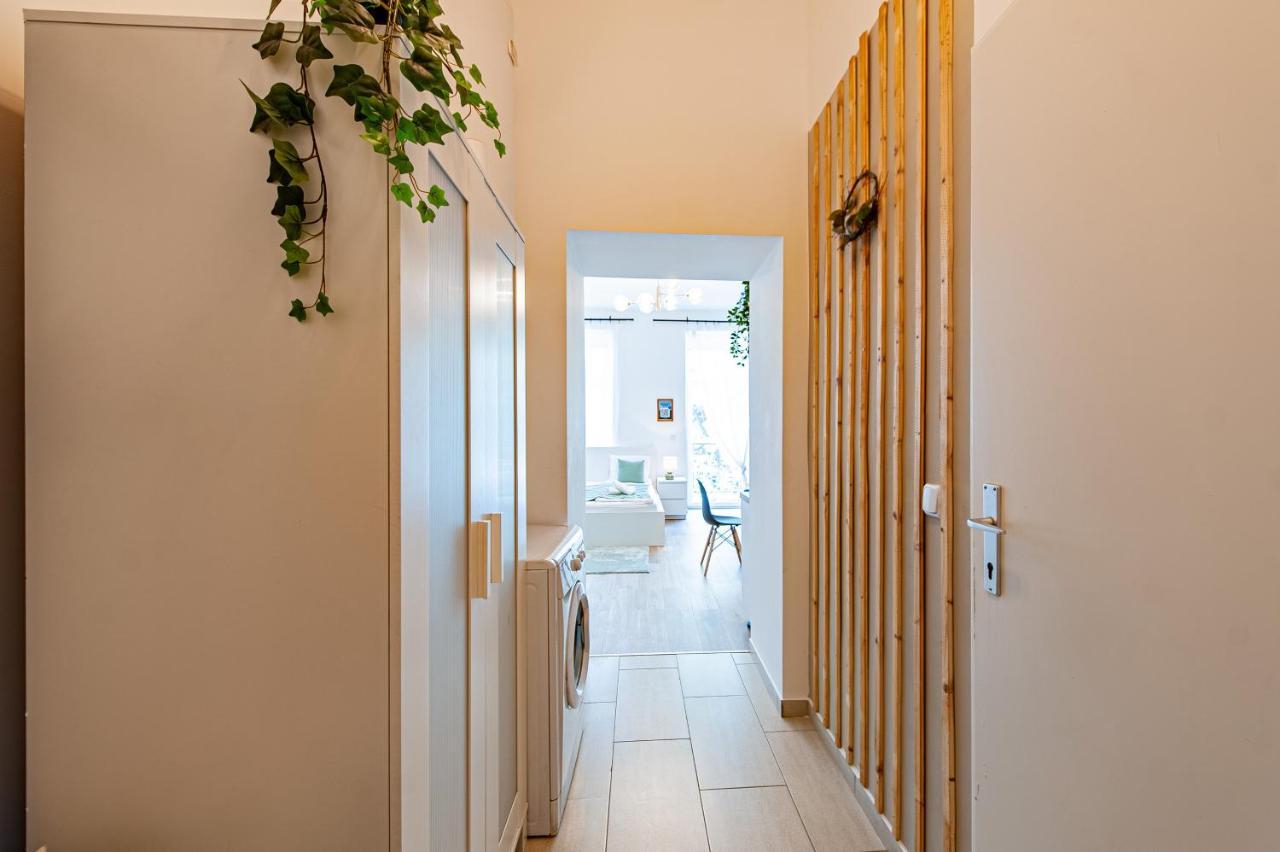My City Apartment- Vienna Jungle Room Ngoại thất bức ảnh
