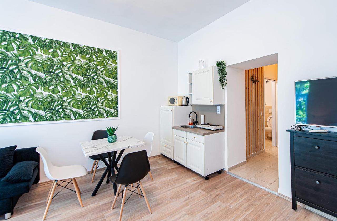 My City Apartment- Vienna Jungle Room Ngoại thất bức ảnh