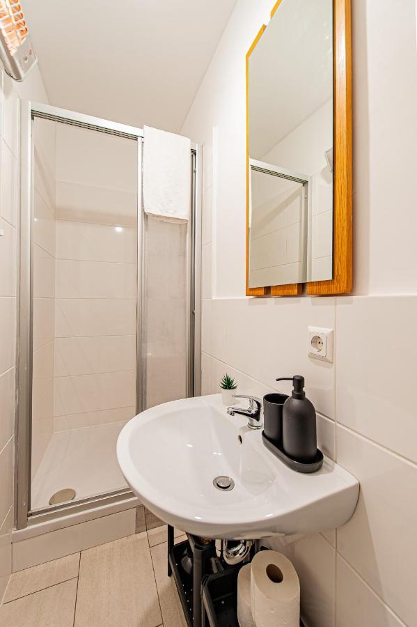 My City Apartment- Vienna Jungle Room Ngoại thất bức ảnh