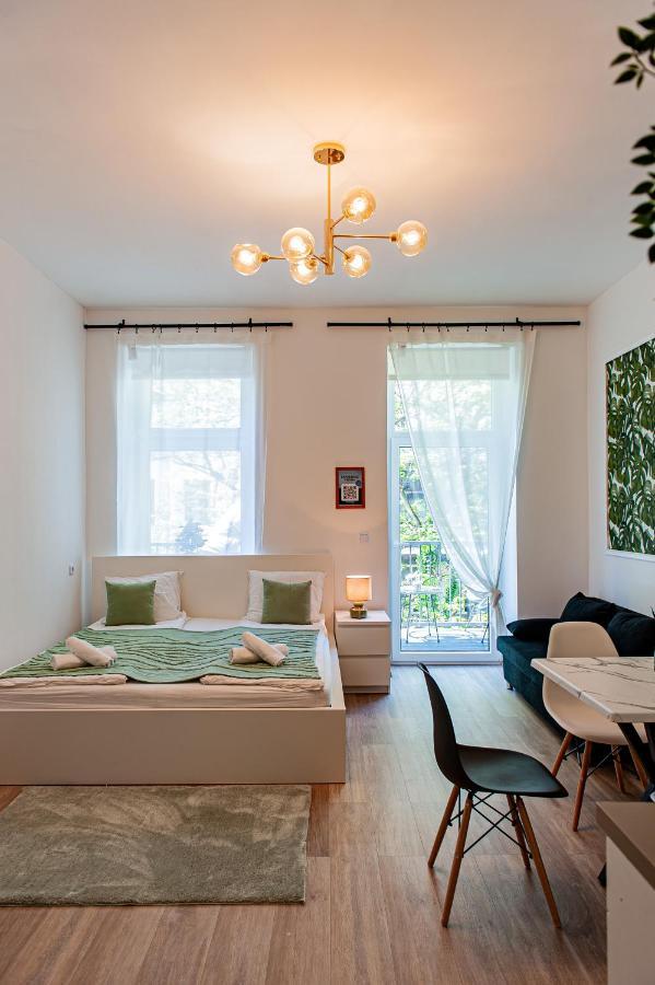 My City Apartment- Vienna Jungle Room Ngoại thất bức ảnh